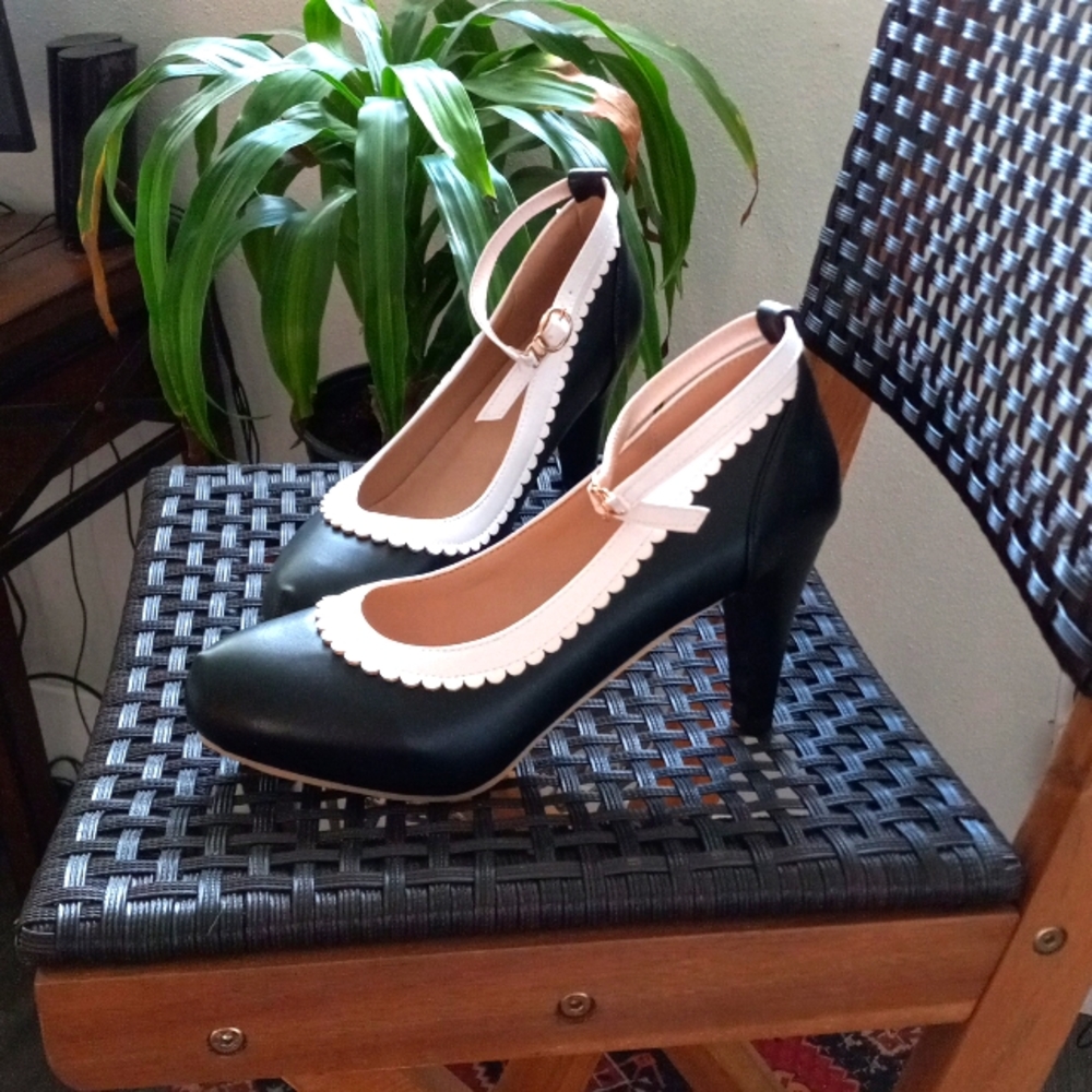 1950 vintage heal shoes